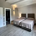 Tenute Librandi Agriturismo *