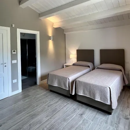 Tenute Librandi Agriturismo *